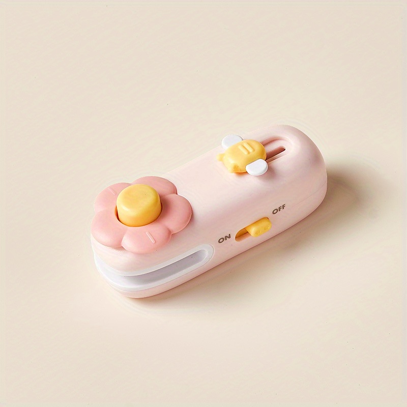 1pc Flower style snack sealer, mini rechargeable household small portable hand press sealer,